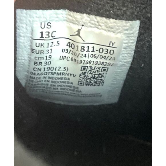 Little Kid's Jordan 9 Retro Black/True Red-Light Olive (401811 030) Size 13C - Picture 7 of 9